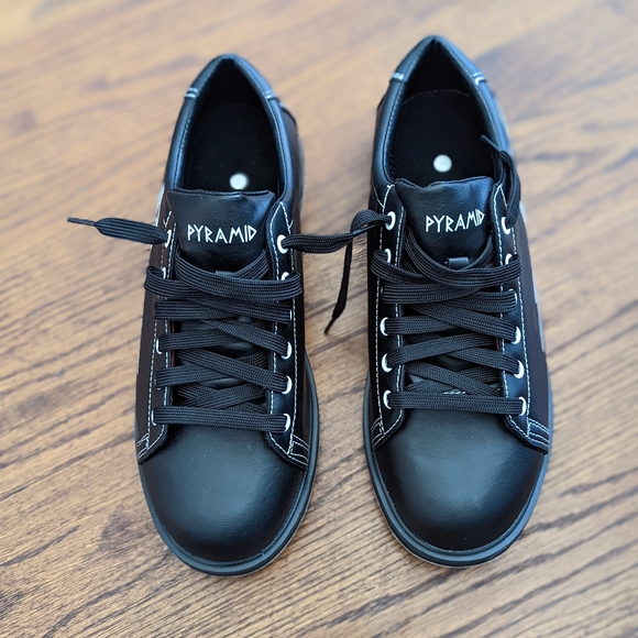 Bowling Shoes - Picture 5 of 6